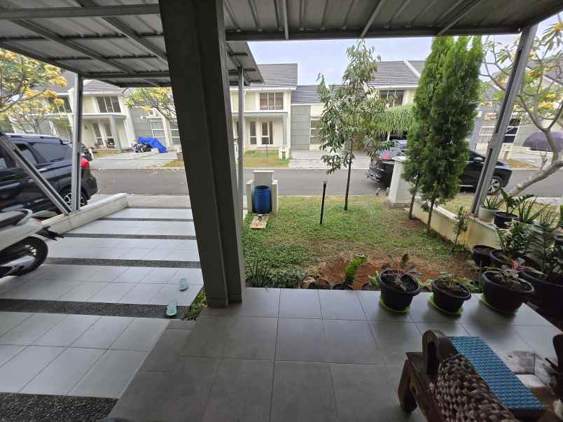 dijual rumah suvarna sutera cluster