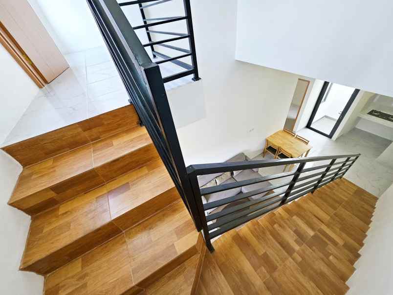 dijual rumah taman harapan baru