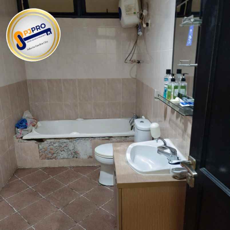 dijual rumah taman modern