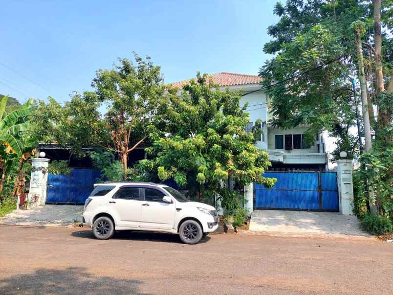 dijual rumah taman semanan indah tsi