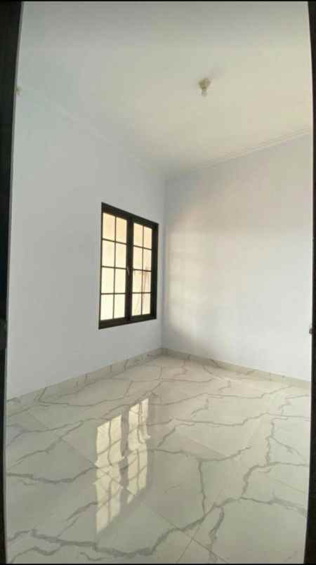 dijual rumah tapos