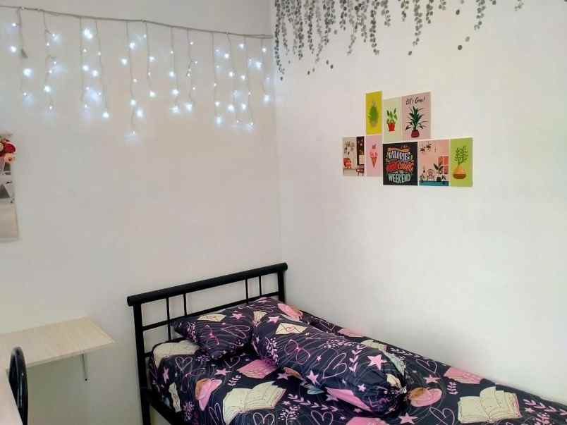dijual rumah tenggilis