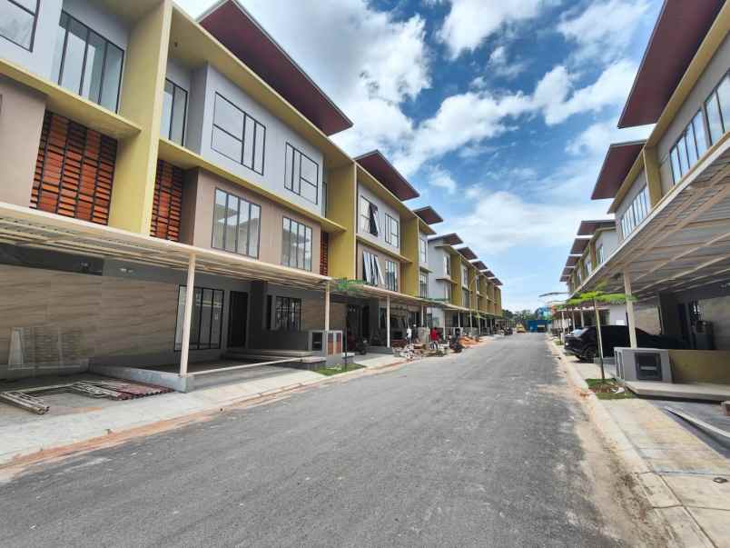 dijual rumah the icon central king