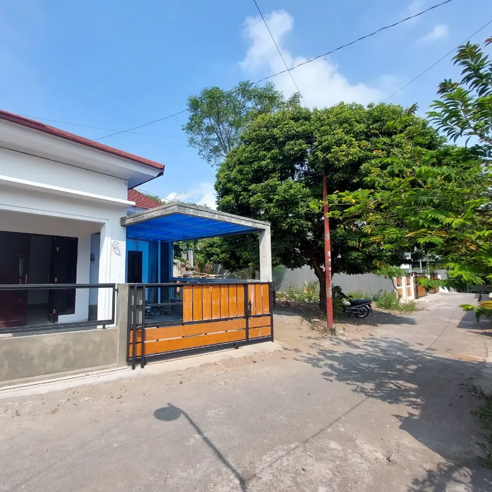 dijual rumah timur lotte mart maguwoharjo