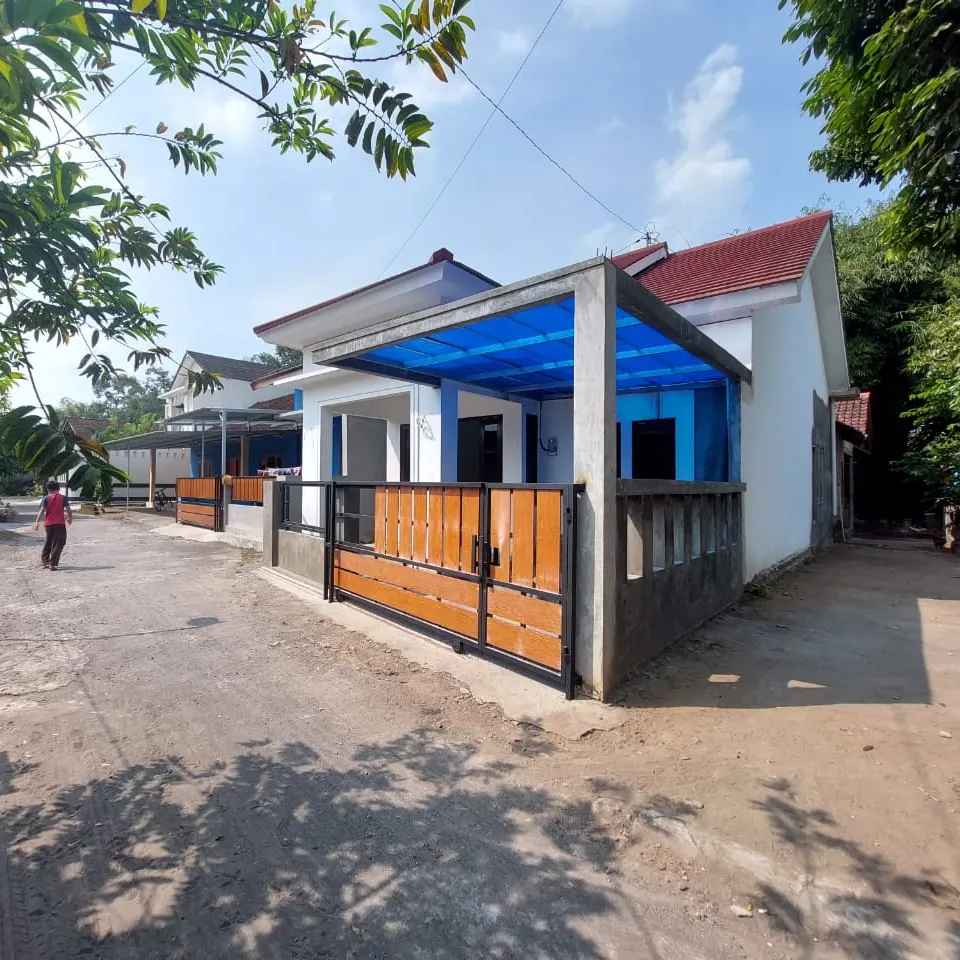 dijual rumah timur lotte mart maguwoharjo