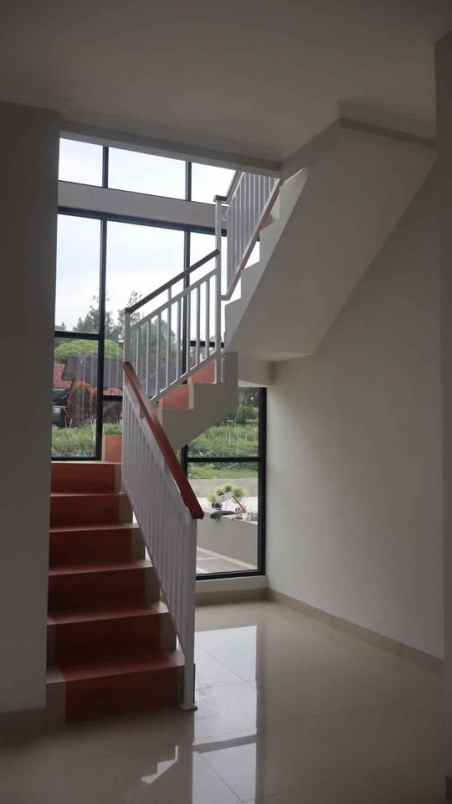 dijual rumah villa di manoko lembang bandung