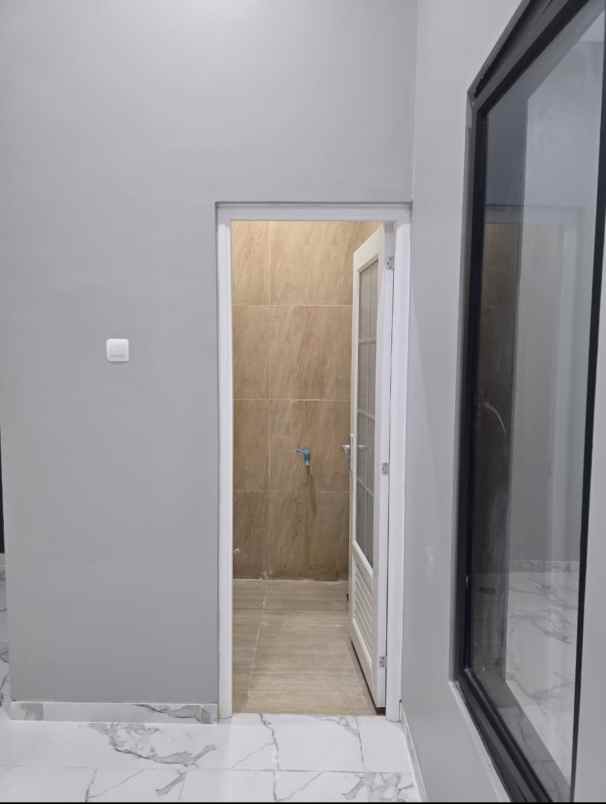 dijual rumah villa indah permai