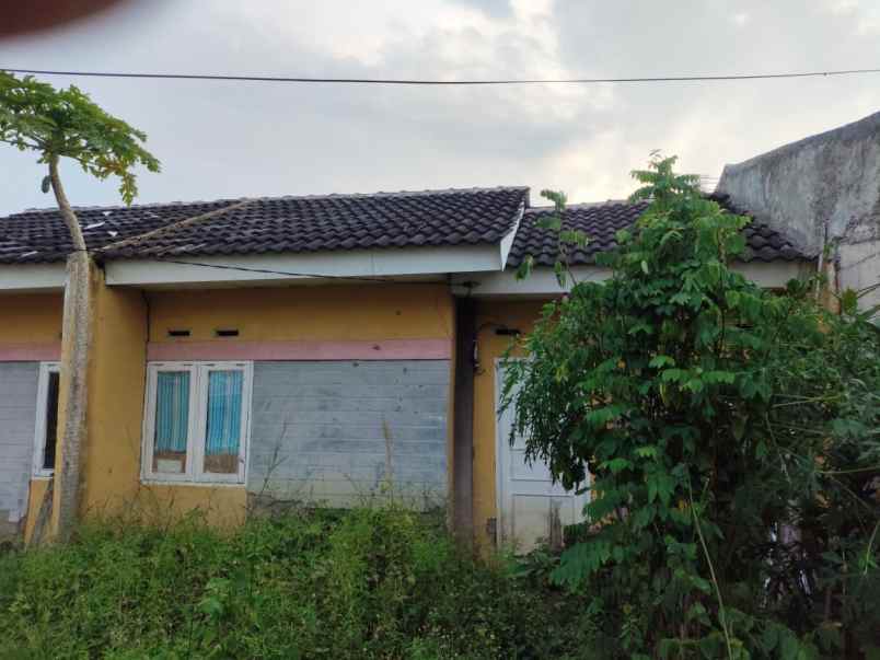 dijual rumah villa kencana cikarang