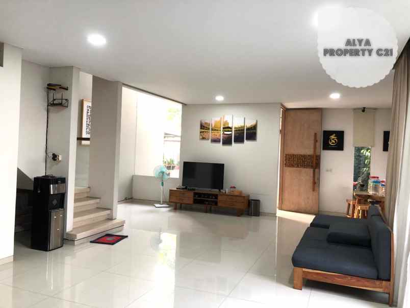 dijual rumah villasa townhouse setu