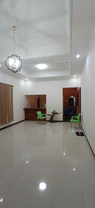 dijual rumah wanamukti