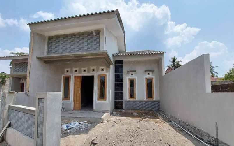 dijual rumah wedomartani kec ngemplak