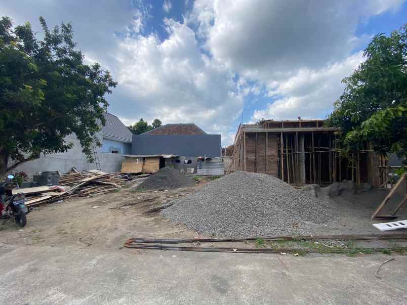 dijual rumah wedomartani ngemplak