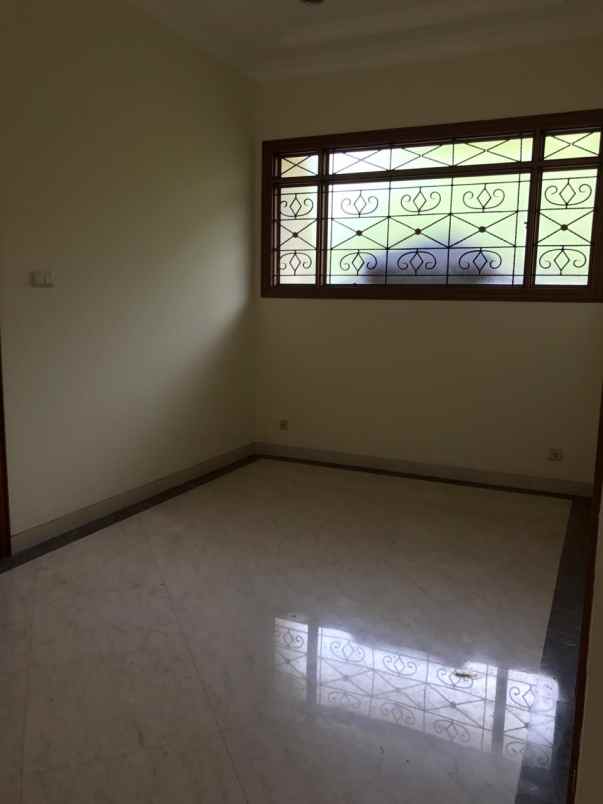 dijual rumah wijaya