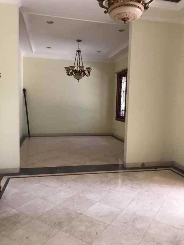 dijual rumah wijaya