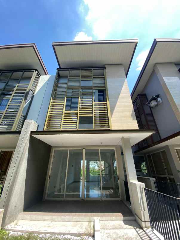 dijual rumah wisata bukit mas