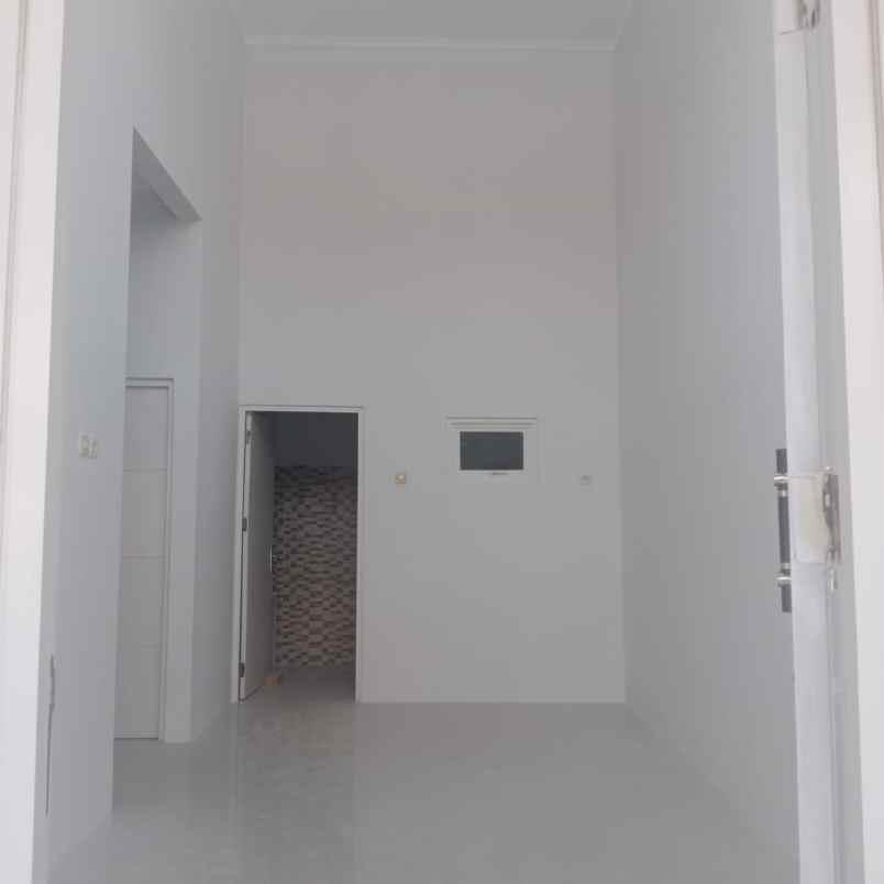 dijual rumah wonorejo