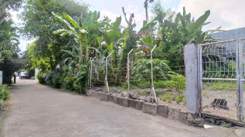 dijual tanah condongcatur kec depok