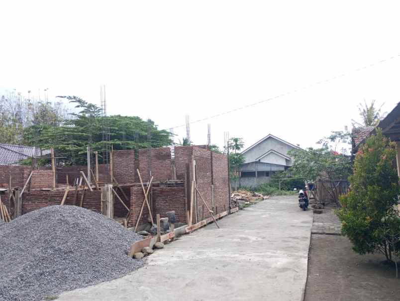 dijual tanah jalan kaliurang km 12