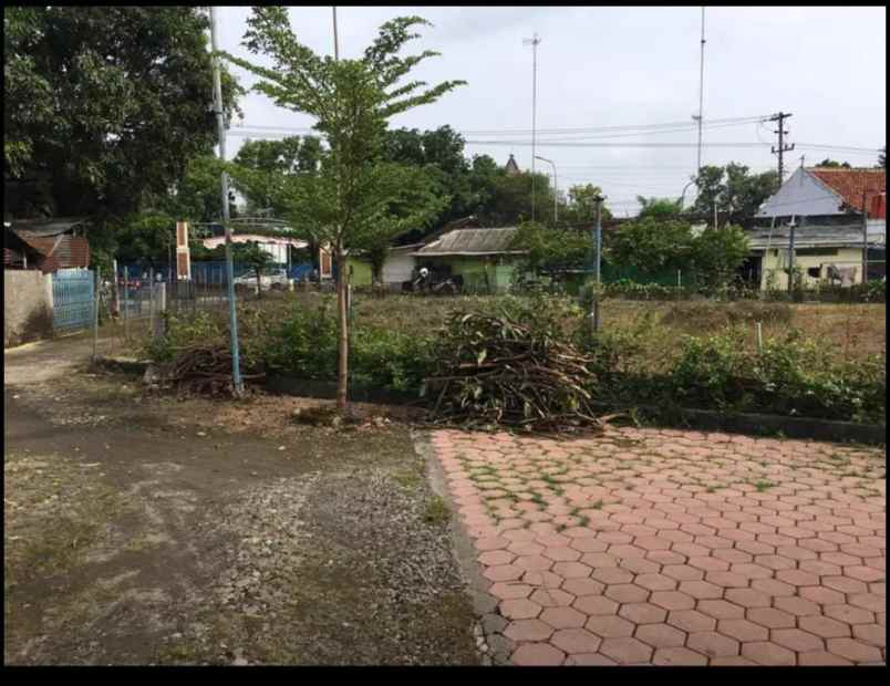 dijual tanah jalan raya sukowati