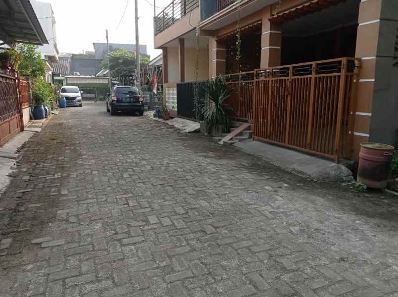 dijual tanah jl raya sawangan rangkapan