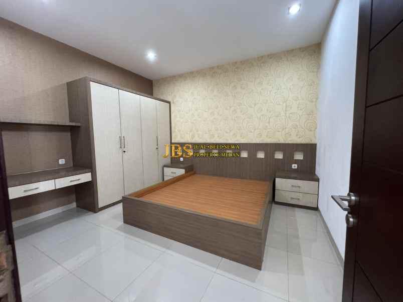 dijual villa komplek cemara asri jalan