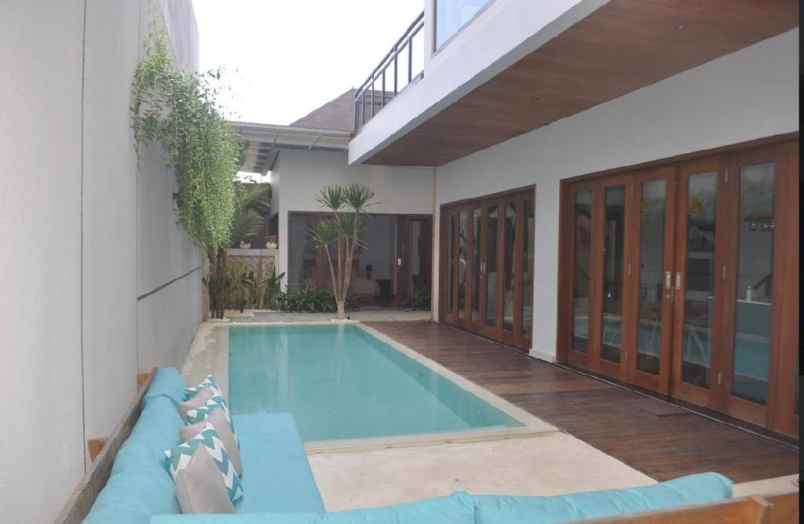 dijual villa umalas