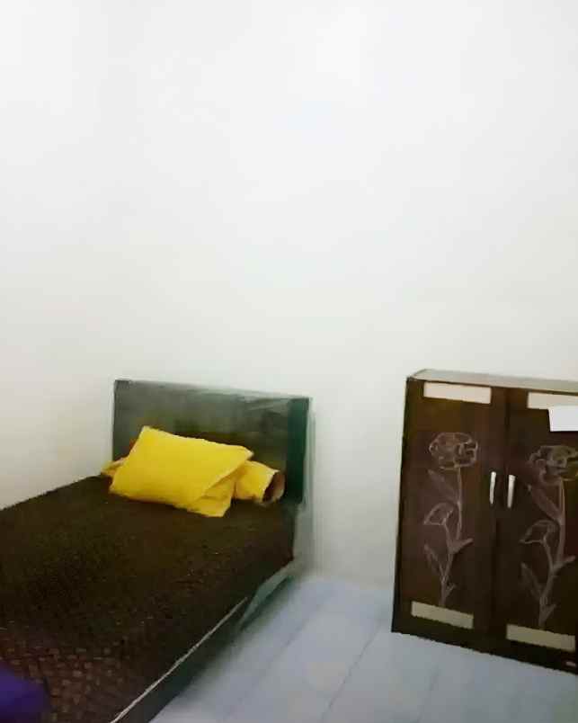 disewakan kost jl manyar tirtomoyo no 50