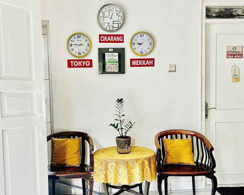 disewakan kost jl pavilion blok c4 no 7