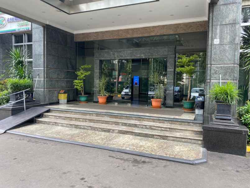 disewakan ruang kantor dekat departemen keuangan