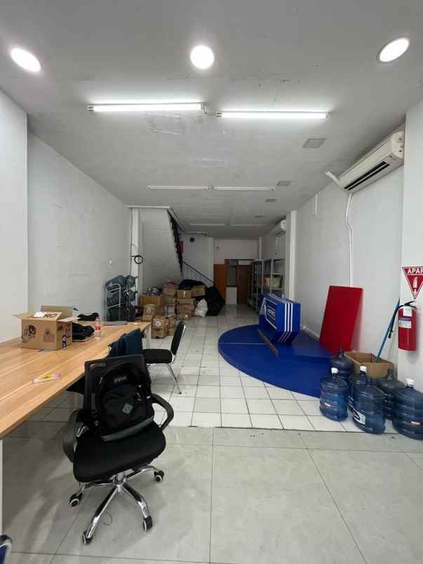 disewakan ruko gudang kantor wolter monginsidi