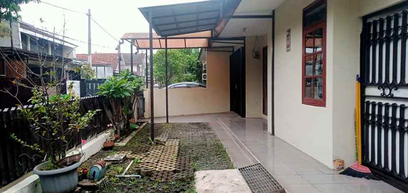 disewakan rumah arcamanik