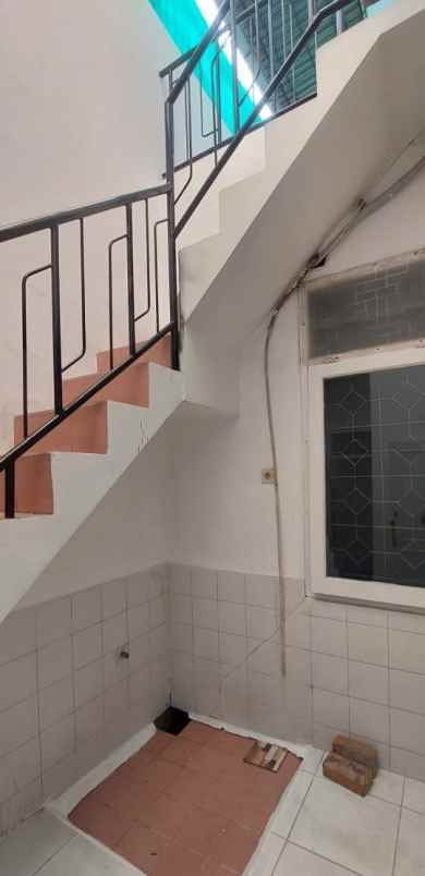 disewakan rumah mulyosari