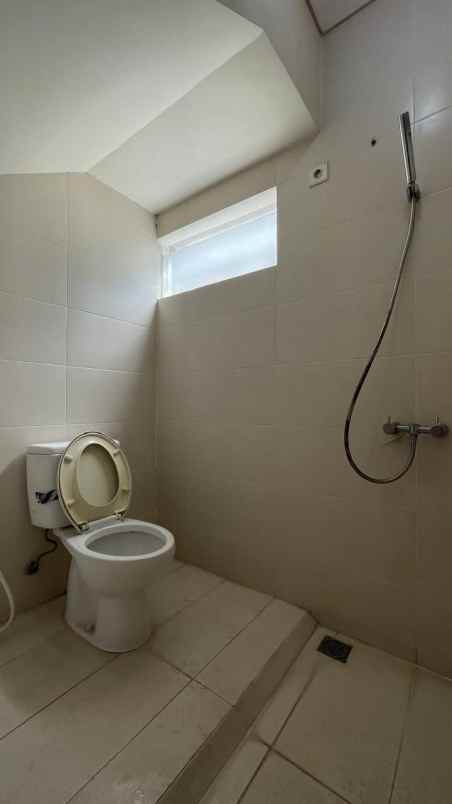 disewakan rumah pelican hill citraland