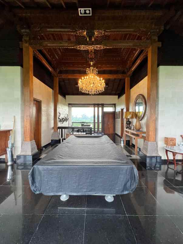 disewakan villa luxury view sawah lokasi nyanyi