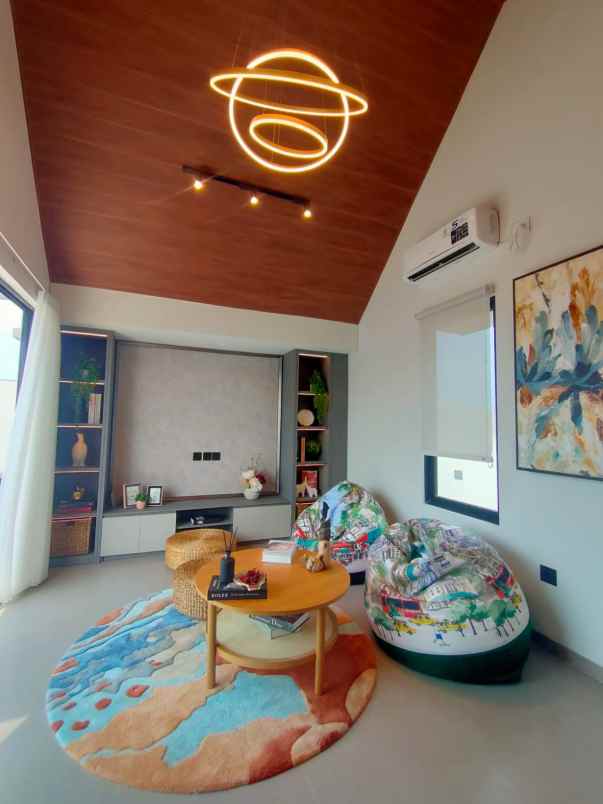 eastern spring new cluster