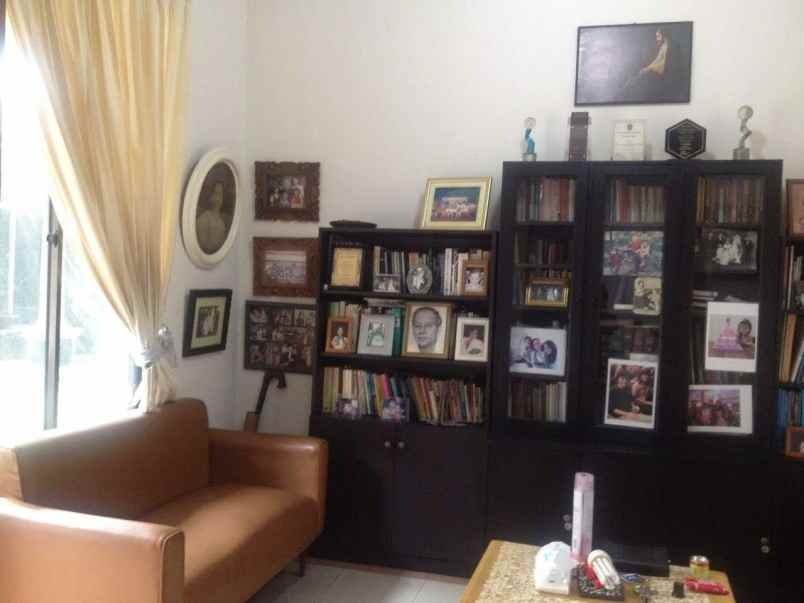 hunian tenang di bintaro