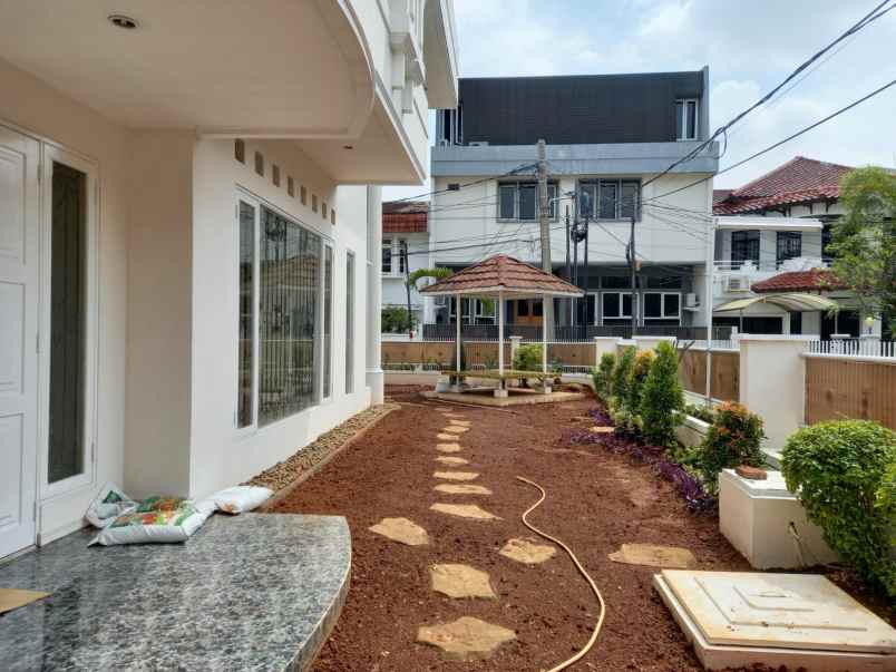 jual cepat rumah kelapa puyuh 2 lantai bagus dan oke