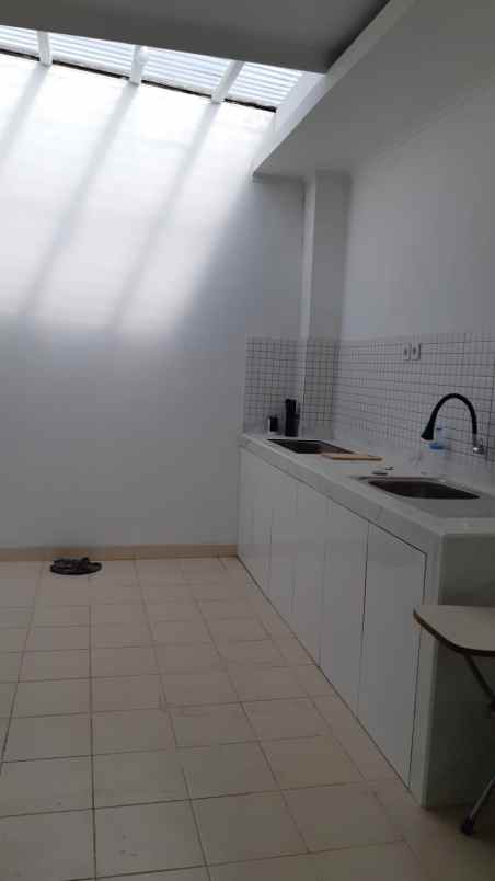 jual murah rumah full furnished citra maja city