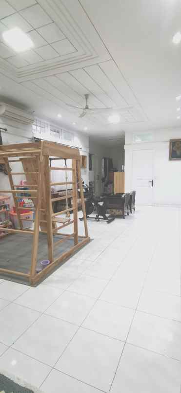 jual rumah luas mangga besar tamansari jakarta barat