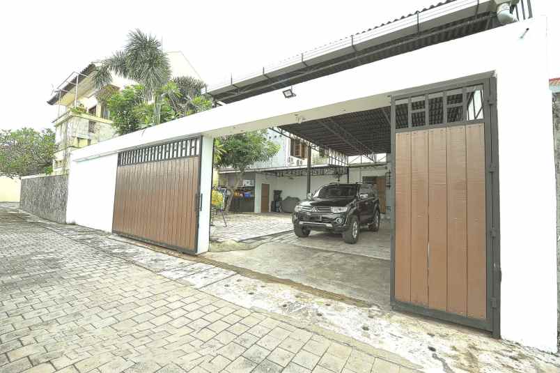 jual rumah mewah full furnished di denpasar selatan