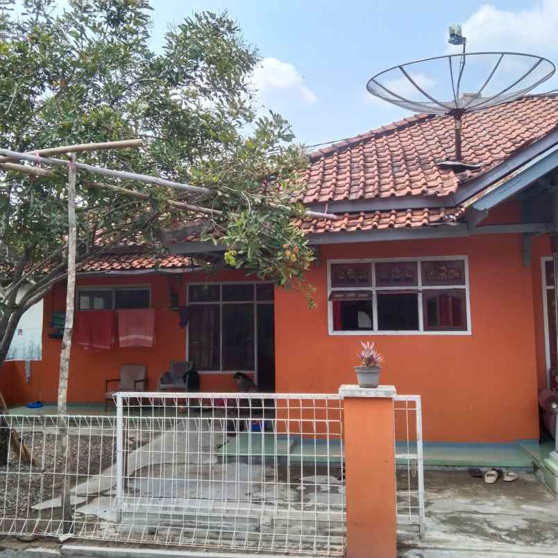 jual rumah suasana pedesaan