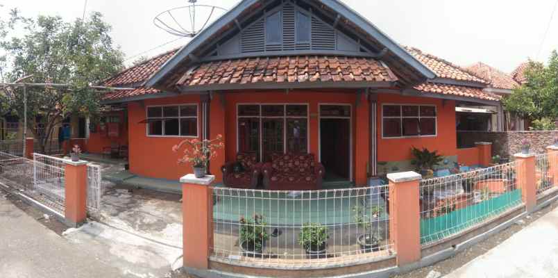 jual rumah suasana pedesaan