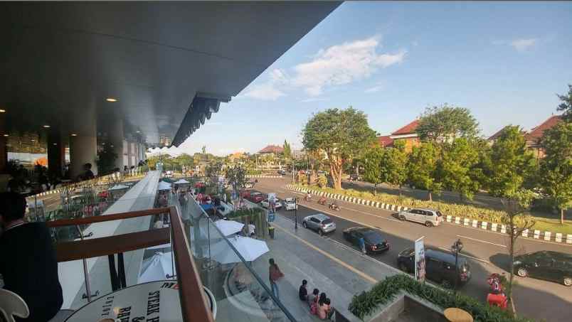 laza renon bali dijual