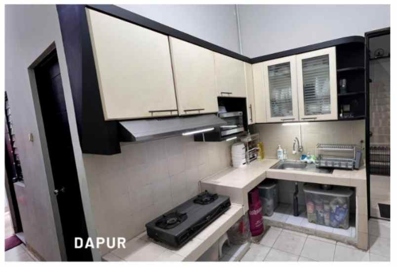 rumah 2 lantai bebas banjir di graha santoso rungkut