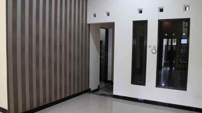 rumah 2 lantai dekat jalan jogja solo di kalasan