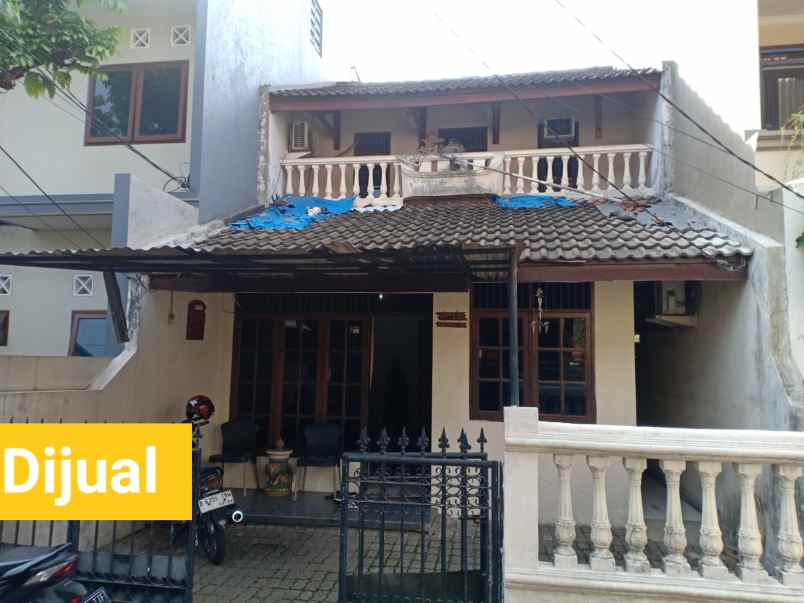 rumah 2 lantai pondok kelapa