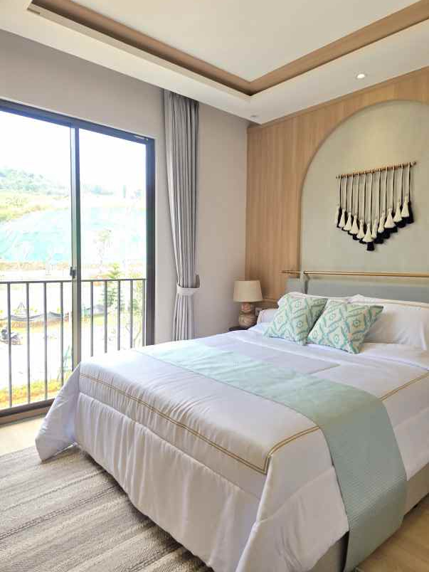 rumah 2 lantai view gunung