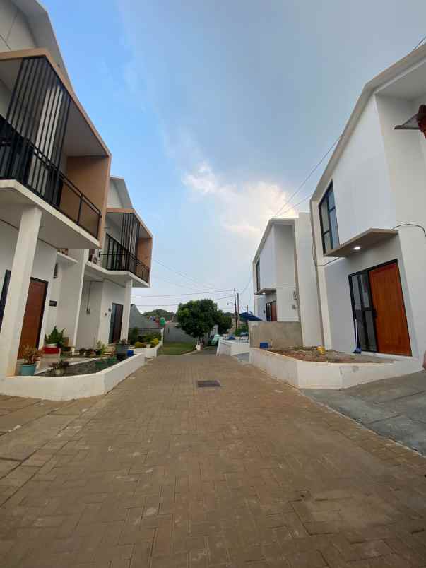 rumah 2lt dalam cluster perumahan cilangkap muchlis