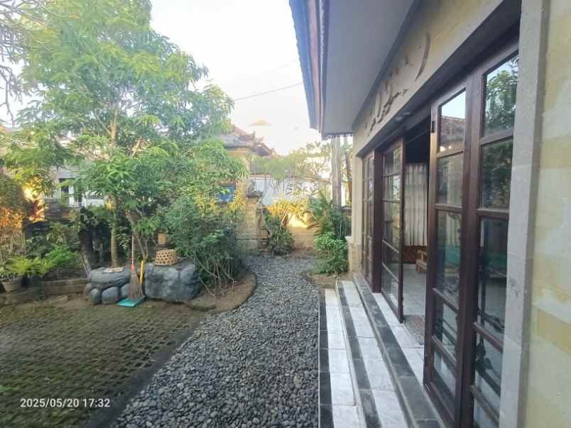 rumah 350 m2 di taman griya jimbaran bali