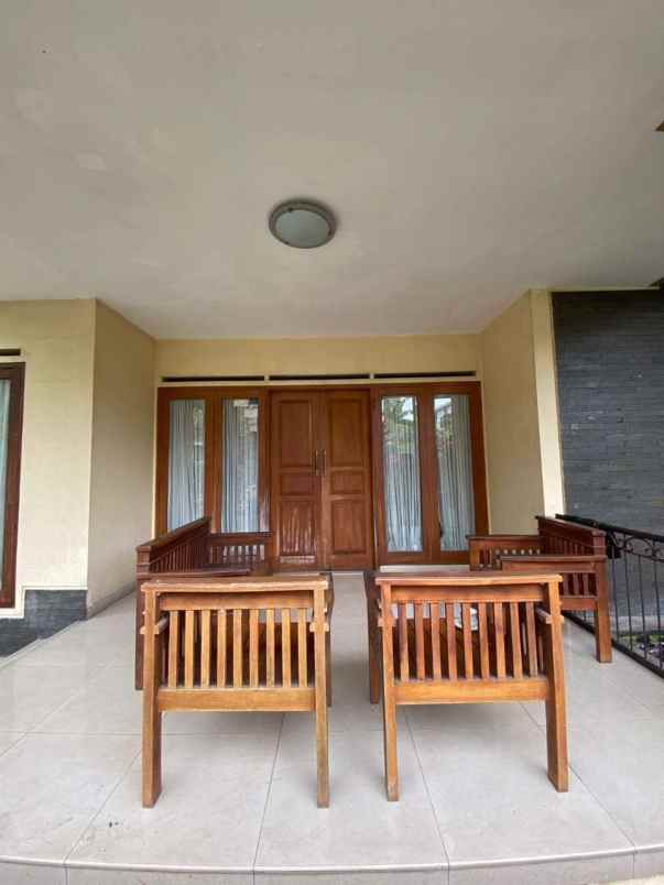 rumah asri di cigadung dago